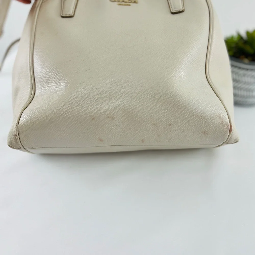 Coach Minetta Ivory Crossgrain Leather Satchel Crossbody Bag F34607